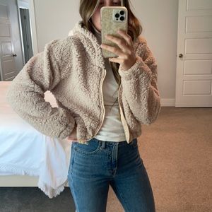 Shein Sherpa jacket tan size small